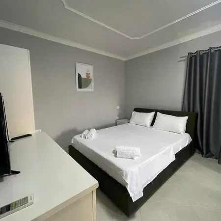 فندق Ferrari تيرانا